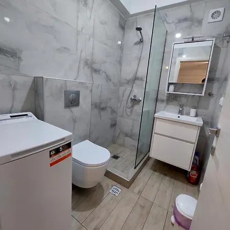 Ofrynio Luxury & Pool Apartmán