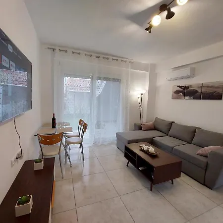 Apartment Ofrynio Luxury & Pool *