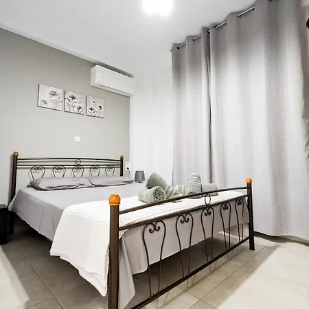 Ofrynio Luxury & Pool *